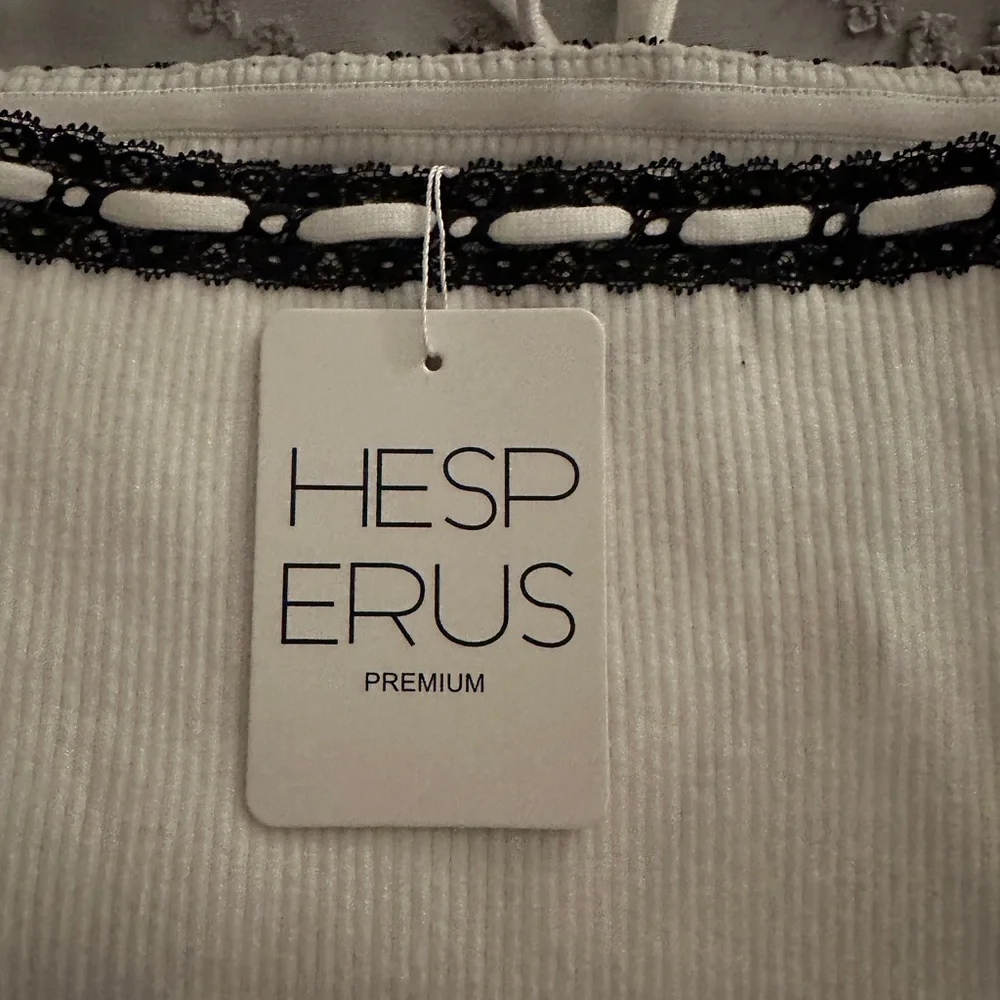 Set - Picture 4 of 9